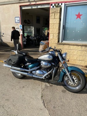 Susuki VL 800 Intruder.jpg